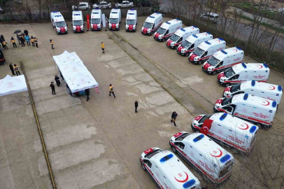 Bursa İl Sağlık Müdürlüğü filosuna 17 yeni ambulans!