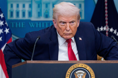 İran Meclis Başkanı Galibaf: "Belki de Trump bir savaş başlatabilir ancak sonunu kontrol edemez"