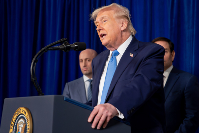 Trump’tan Küba’ya petrol sağlayan ülkelere ek gümrük vergisi