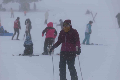 Uludağ’da sömestr tatilinin son günlerinde yoğunluk sürüyor