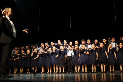 Bursa Nilüfer’de üç koro aynı sahnede buluştu!