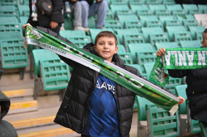 Bursaspor-Adanaspor Taraftar Fotoğrafları (3)
