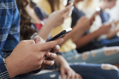 ‘Akıllı telefonlar ve marka hakimiyetleri yapay zeka ile yeniden şekilleniyor’