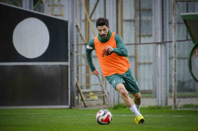 Bursaspor'da, Isparta hazırlıkları sürüyor.