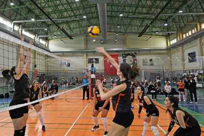 Osmangazi’de 700’üncü Yıla Özel Voleybol Turnuvası!