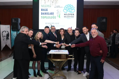 Nilüfer Halk Dansları Topluluğu'ndan 25. yıl kutlaması.