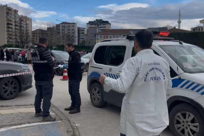 Bursa’da okul önünde kadın öğretmene silahlı saldırı düzenleyen eski nişanlısı tutuklandı.