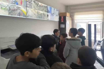 Bursa’da polisten çocuklara yönelik sosyal farkındalık etkinliği