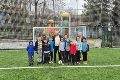 Bursa Büyükorhan'daki halı saha sil baştan yenilendi!