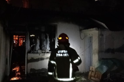 Bursa’da müstakil evde korkutan yangın!