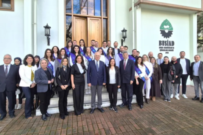 Bursa'da İK Kodları 2. dönemi mezunlarını verdi.