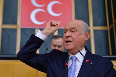 Bahçeli'den CHP'nin kürsü işgaline tepki!