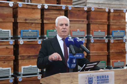 Büyükşehir’den arıcılara kovan desteği