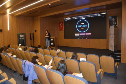 GİF-T PROJESİ İLE GENÇLER FİKİRLERİNİ İŞ DÜNYASINA SUNABİLECEK