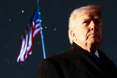 Trump'ın yüzde 10 gümrük vergisi uygulaması yürürlüğe girdi