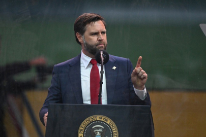 ABD Başkan Yardımcısı Vance:"İran nükleer silaha sahip olamaz"