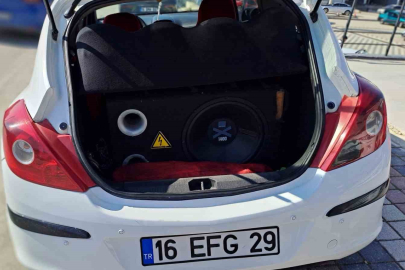 Bursa’da araçta ses sistemi bulunan sürücü ceza yedi