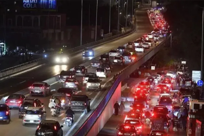 Hizbullah'ın Hamaney'in intikamı saldırısı sonrası İsrail Lübnan'ı hedef aldı