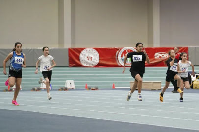 Bursa Büyükşehir Belediyesporlu atletlerden 3 madalya