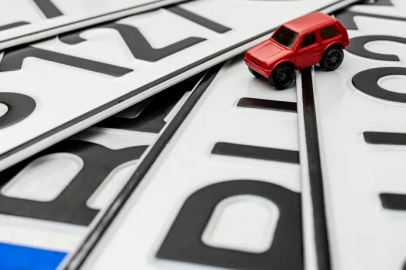 APP plaka nasıl değiştirilir?