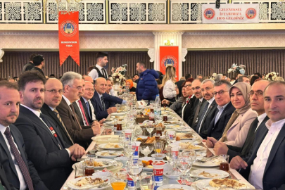 Bursa'da Sivaslılar iftar sofrasında buluştu.
