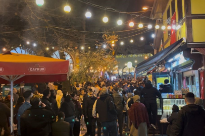 Bursa’da sahur kuyruğu kilometreyi aştı Tahanlı pide ve simit için izdiham