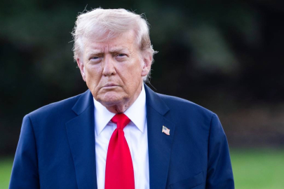 ABD, İran'ın adasına saldırdı