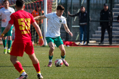 Bursa Nilüfer deplasmandan puanla dönüyor