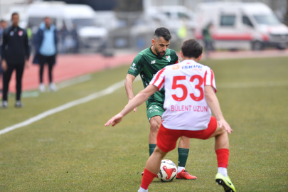 Bursaspor ilk yarıya berabere girdi