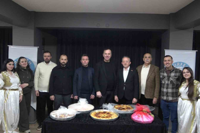 Bursa’da Balkan esintili sahur: Sokak sokak dolaşıp börek topladılar