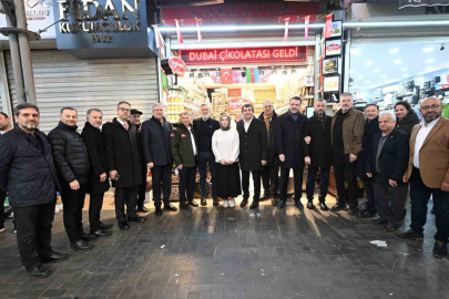 BTSO Başkanı Burkay, tarihi çarşıda esnafla buluştu