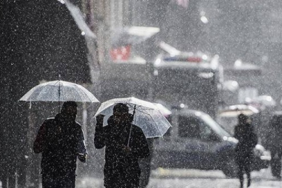 Türkiye genelinde yağışlı hava etkili oluyor