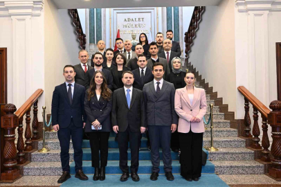 Adalet Bakanı Gürlek, gazetecilerle bayramlaştı