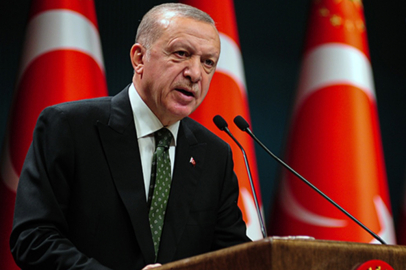 Katar Emiri Al-Thani’den Cumhurbaşkanı Erdoğan’a teşekkür