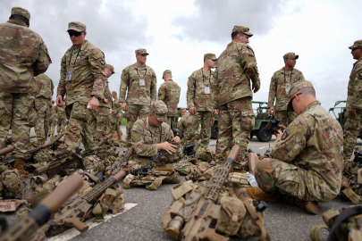 ABD medyası: "Pentagon, Orta Doğu'ya 10 bin kara askeri daha göndermeyi değerlendiriyor"