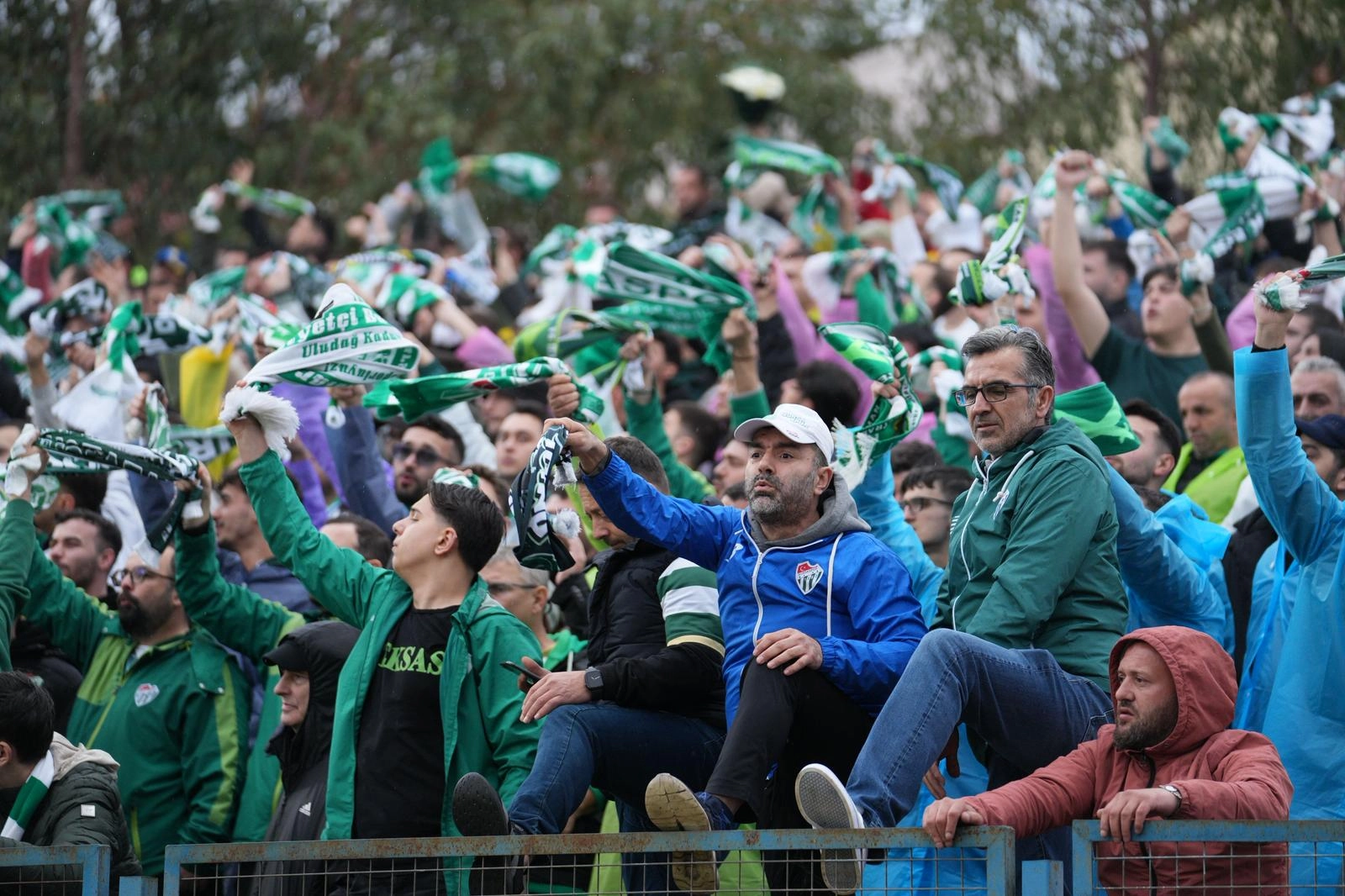Fethiyespor-Bursaspor taraftar albümü