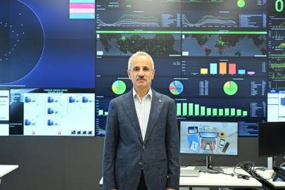 "Türkiye’de haftalık sosyal medya kullanım süresi 25 saat 4 dakikaya çıktı"