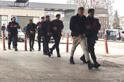 Bursa’da 7 bağ evini soyan şüpheliler JASAT’tan kaçamadı