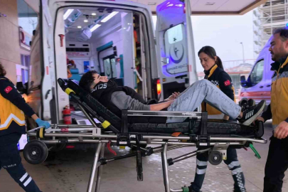 Bursa’da motosiklet kazası: 1’i çocuk 2 yaralı