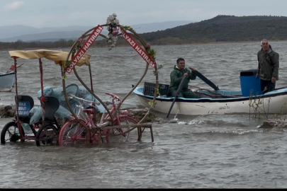 "Küçük Venedik" turizm sezonunu açtı ama yolları kapandı