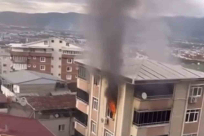 Bursa’da apartman dairesinde çıkan yangın, mahalleyi ayağa kaldırdı