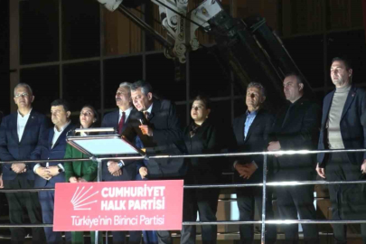 CHP Genel Başkanı Özel'den Bozbey'e destek mitingi