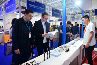 Bursa makine sektörü temsilcileri ITES China Fuarı’na çıkarma yaptı