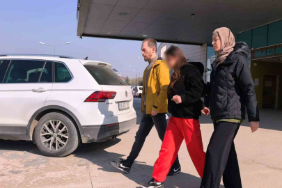 Bursa’da genç kızların bıçaklı kavgası: 1 tutuklama