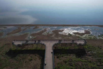 İznik Gölü’nde su çekilmesi alarm veriyor!