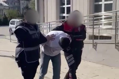 Bursa’da hapis cezası bulunan şahıs uyuşturucu ve silahla yakalandı