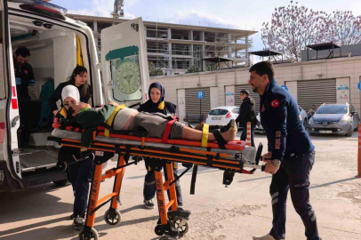 Motosiklet ile bisiklet çarpıştı, 3 kişi yaralandı