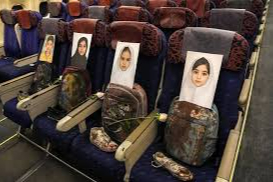 İran heyetinin uçağına Minab'daki saldırıda ölen çocukların fotoğrafları konuldu