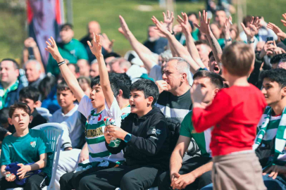 35.000 Taraftar Eskişehir'de, yüz binlercesi dev ekranda!