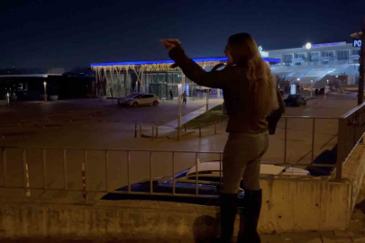 Bursa’da alkollü genç kızlar ortalığı birbirine kattı